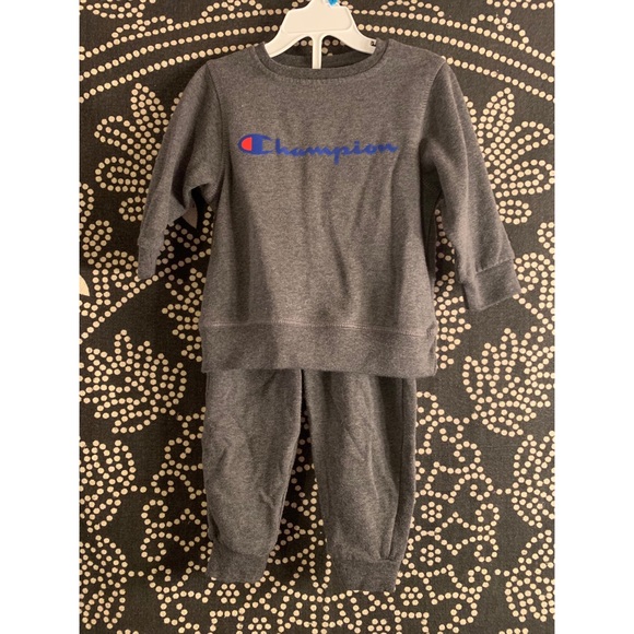 2t champion sweatsuit